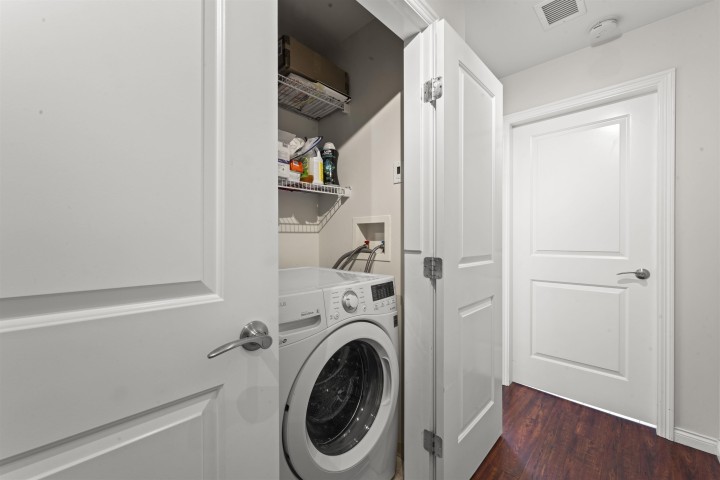 Photo 17 at 1705 - 1211 Melville Street, Coal Harbour, Vancouver West