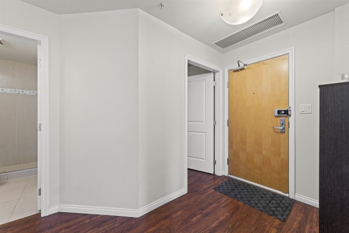 Photo 28 at 1705 - 1211 Melville Street, Coal Harbour, Vancouver West