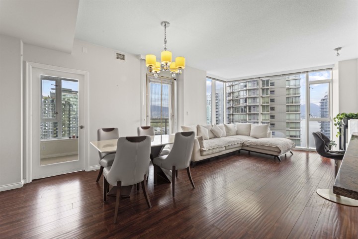 Photo 14 at 1705 - 1211 Melville Street, Coal Harbour, Vancouver West