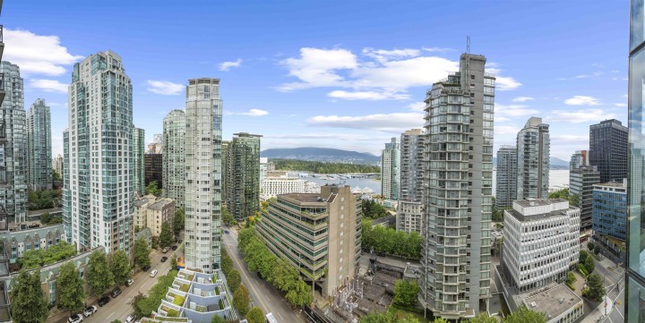 Photo 31 at 1705 - 1211 Melville Street, Coal Harbour, Vancouver West