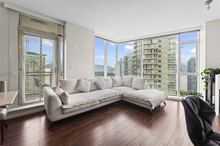 Photo 4 at 1705 - 1211 Melville Street, Coal Harbour, Vancouver West