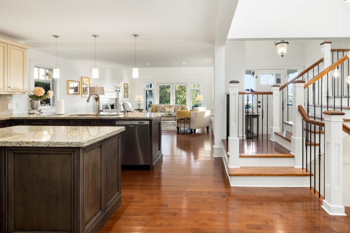 Photo 16 at 2623 Lawson Avenue, Dundarave, West Vancouver