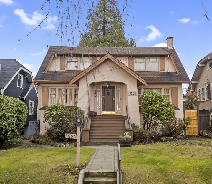 Photo 1 at 3537 W 31st Avenue, Dunbar, Vancouver West