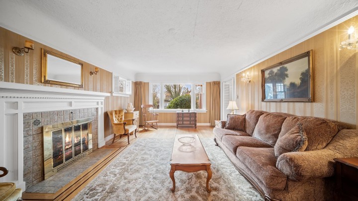 Photo 5 at 3537 W 31st Avenue, Dunbar, Vancouver West