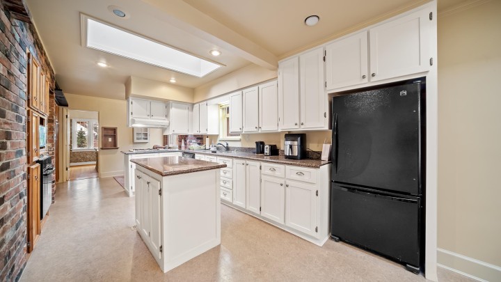 Photo 14 at 3537 W 31st Avenue, Dunbar, Vancouver West