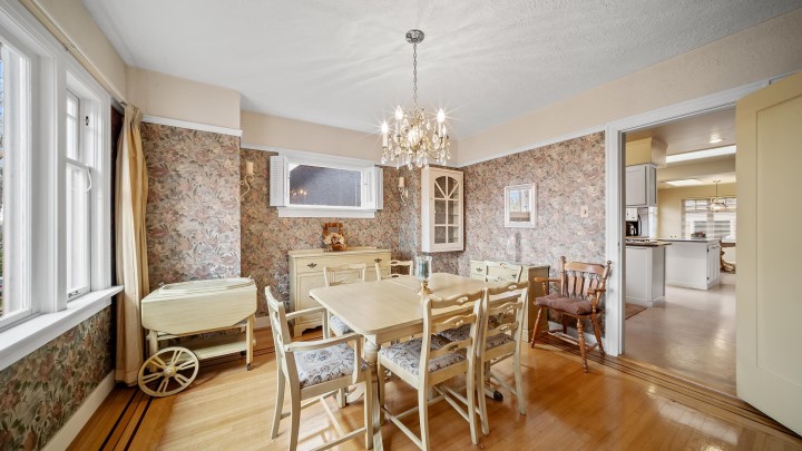 Photo 8 at 3537 W 31st Avenue, Dunbar, Vancouver West