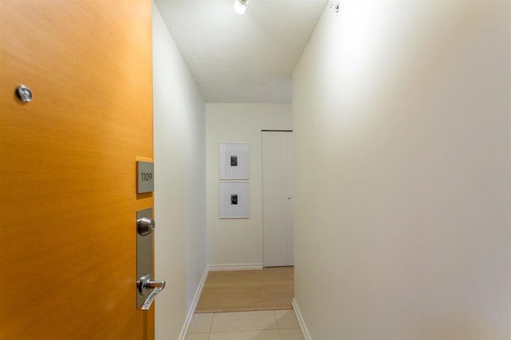 Photo 17 at 1109 - 909 Mainland Street, Yaletown, Vancouver West