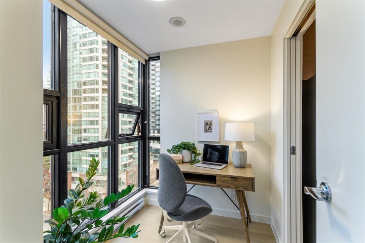 Photo 5 at 1109 - 909 Mainland Street, Yaletown, Vancouver West