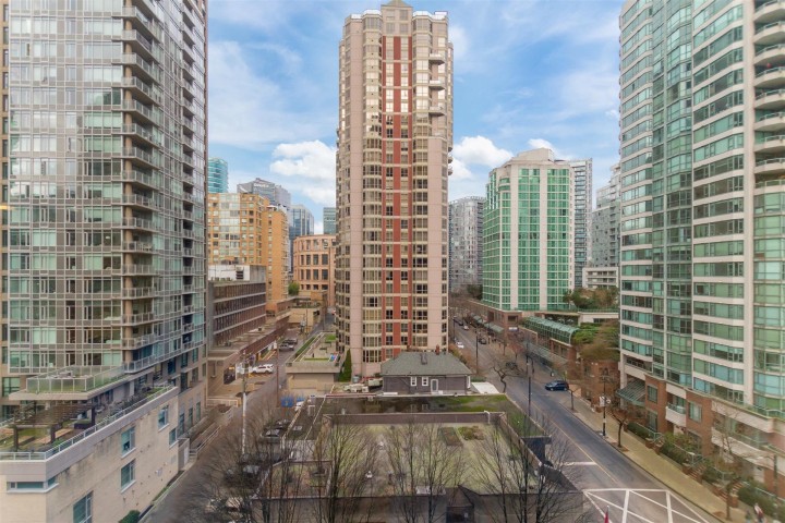 Photo 20 at 1109 - 909 Mainland Street, Yaletown, Vancouver West