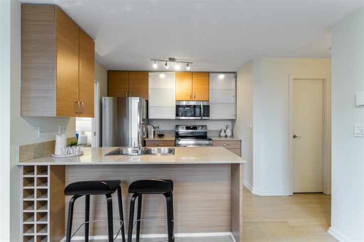 Photo 9 at 1109 - 909 Mainland Street, Yaletown, Vancouver West