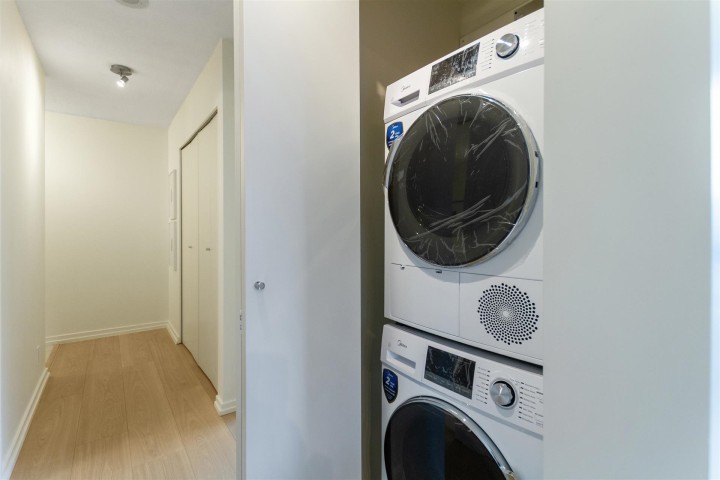 Photo 15 at 1109 - 909 Mainland Street, Yaletown, Vancouver West