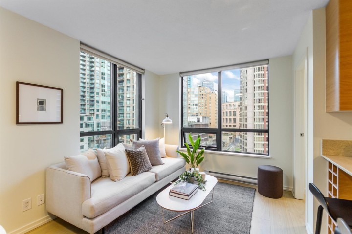 Photo 4 at 1109 - 909 Mainland Street, Yaletown, Vancouver West