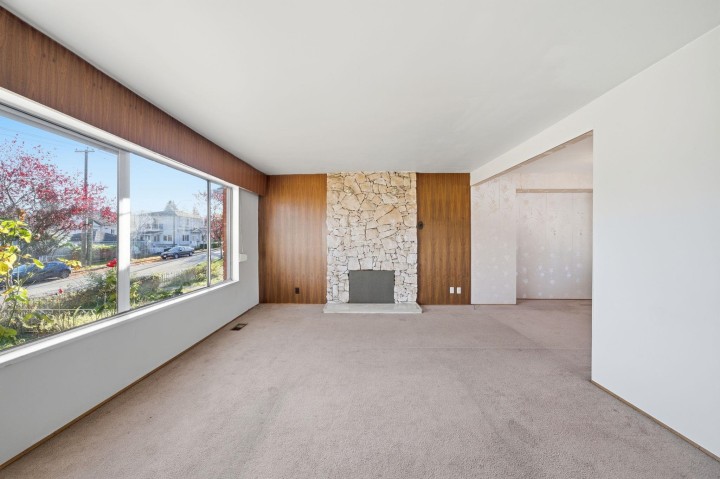 Photo 6 at 4561 Manor Street, Collingwood VE, Vancouver East