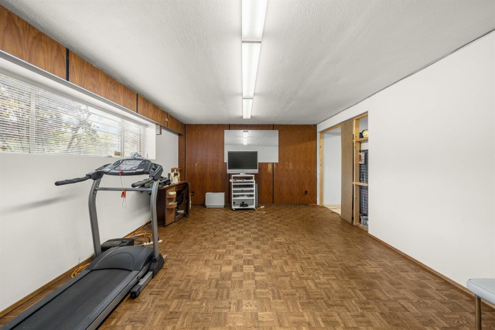 Photo 36 at 4561 Manor Street, Collingwood VE, Vancouver East