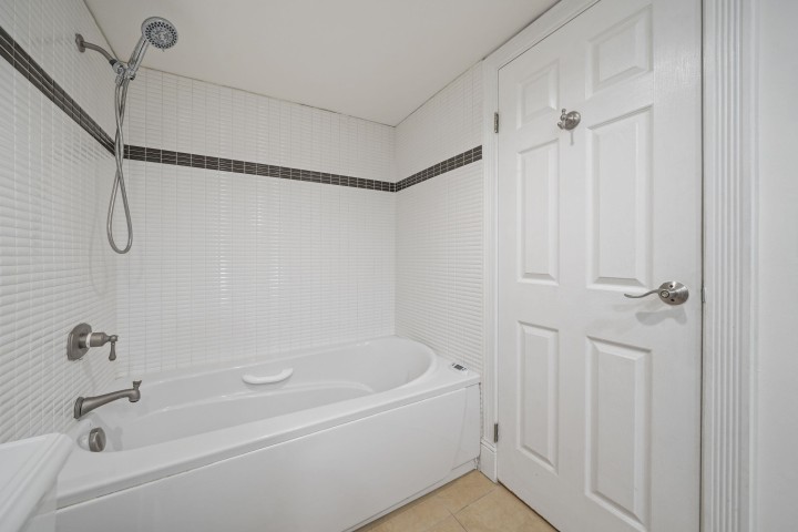 Photo 19 at 205 - 1600 Howe Street, Yaletown, Vancouver West