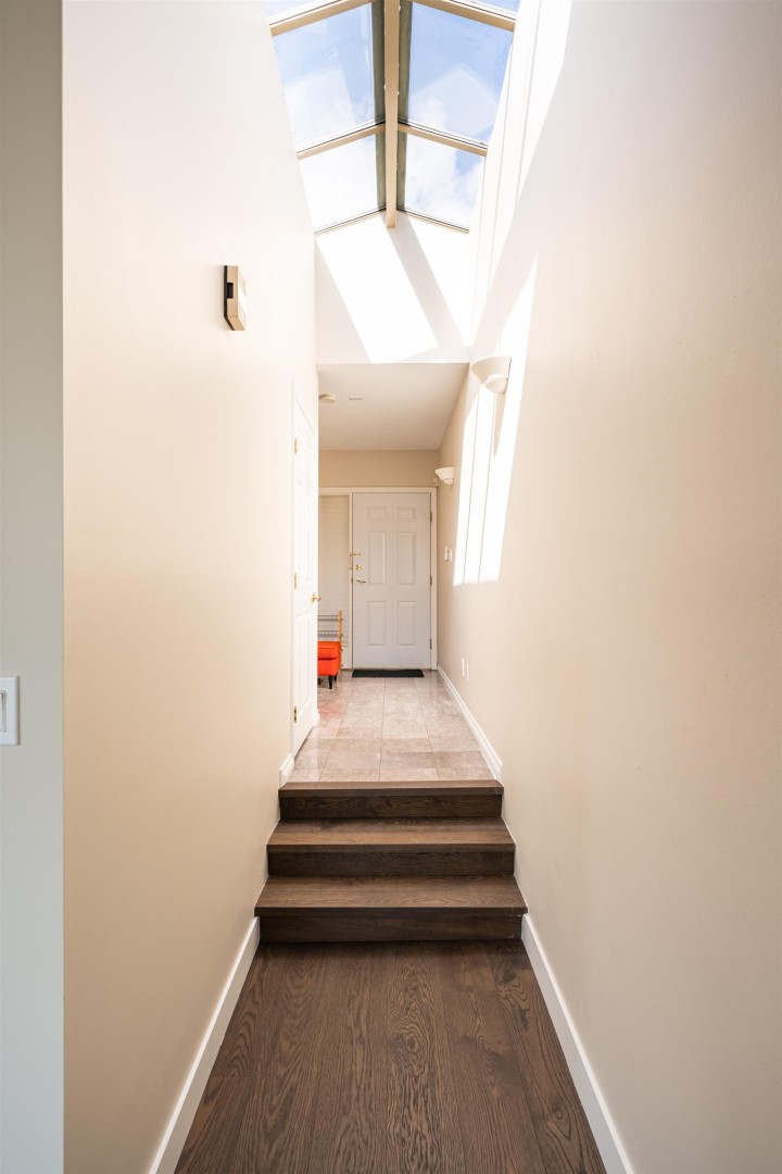 Photo 12 at 3112 Deer Ridge Drive, Deer Ridge WV, West Vancouver