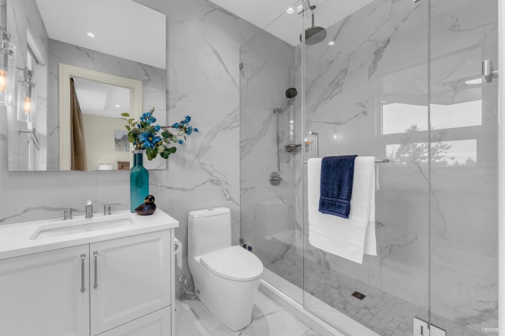 Photo 27 at 565 Robin Hood Road, British Properties, West Vancouver