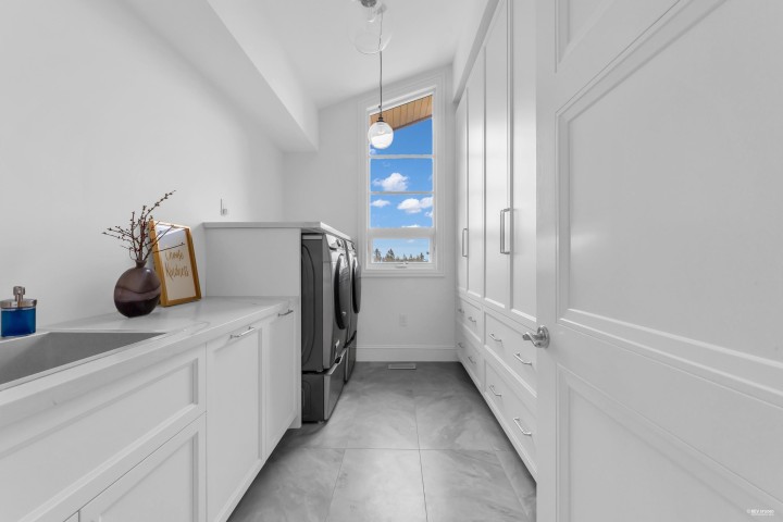 Photo 32 at 565 Robin Hood Road, British Properties, West Vancouver