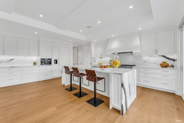 Photo 9 at 565 Robin Hood Road, British Properties, West Vancouver