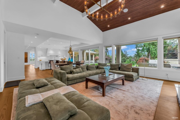 Photo 15 at 565 Robin Hood Road, British Properties, West Vancouver