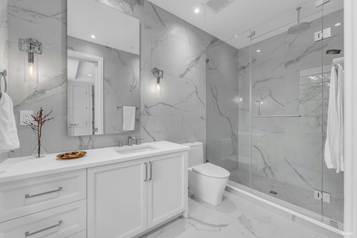 Photo 31 at 565 Robin Hood Road, British Properties, West Vancouver