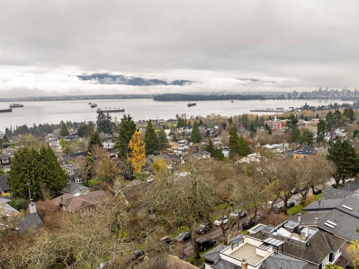 Photo 20 at 4560 W 7th Avenue, Point Grey, Vancouver West