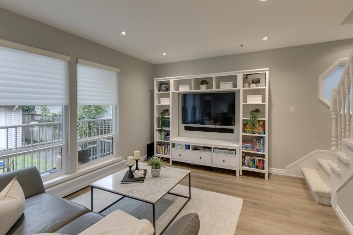 Photo 8 at 4560 W 7th Avenue, Point Grey, Vancouver West