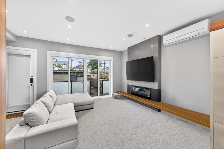 Photo 3 at 969 W 18th Avenue, Cambie, Vancouver West