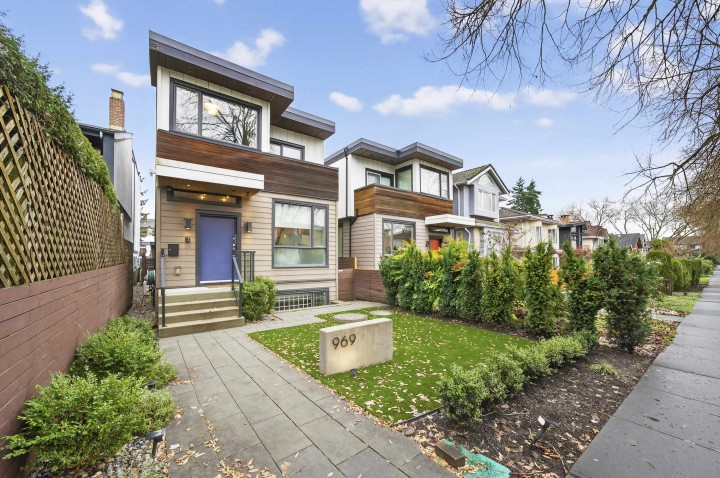 Photo 1 at 969 W 18th Avenue, Cambie, Vancouver West