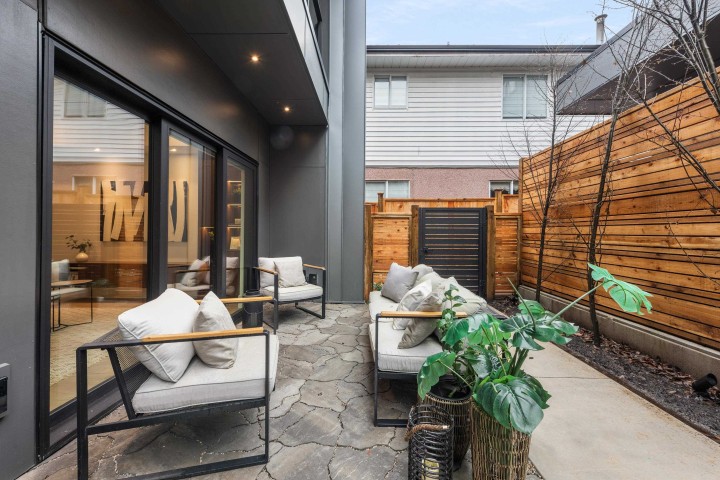 Photo 10 at 1 - 273 W 17th Avenue, Cambie, Vancouver West