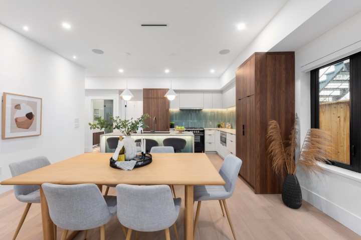 Photo 4 at 1 - 273 W 17th Avenue, Cambie, Vancouver West