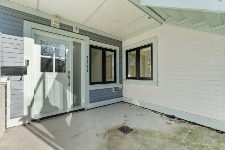 Photo 4 at 2229 W 16th Avenue, Kitsilano, Vancouver West