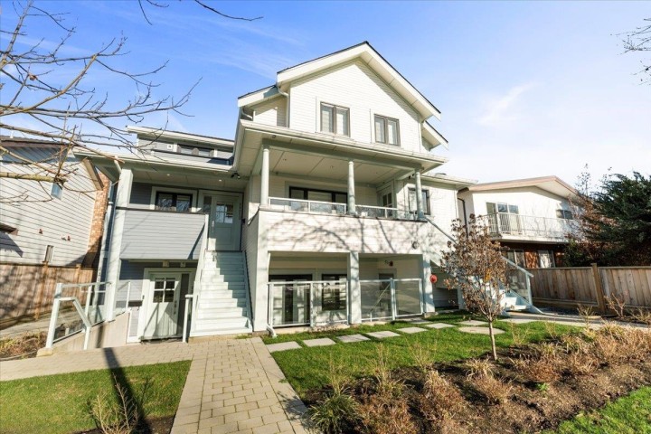Photo 2 at 2227 W 16th Avenue, Kitsilano, Vancouver West