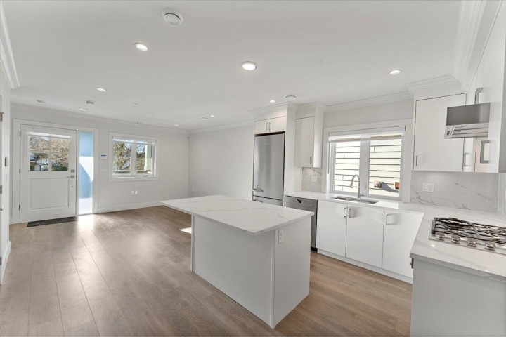 Photo 12 at 2227 W 16th Avenue, Kitsilano, Vancouver West