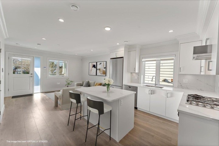 Photo 11 at 2227 W 16th Avenue, Kitsilano, Vancouver West