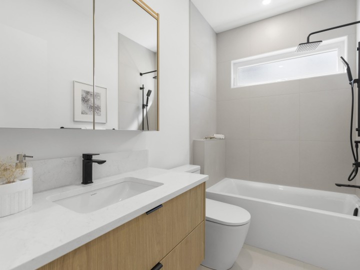 Photo 22 at 1 - 4422 W 6th Avenue, Point Grey, Vancouver West