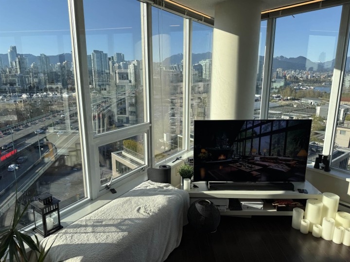 Photo 2 at 1404 - 445 W 2nd Avenue, False Creek, Vancouver West