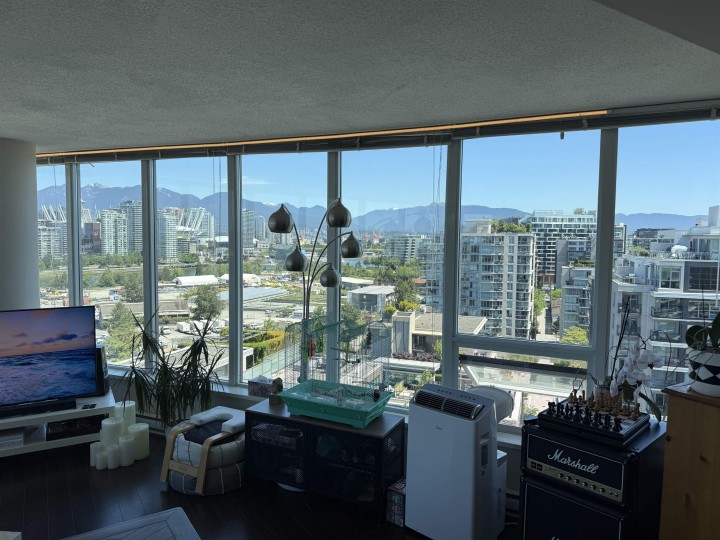 Photo 12 at 1404 - 445 W 2nd Avenue, False Creek, Vancouver West