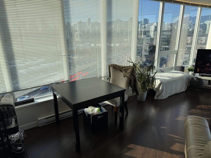 Photo 3 at 1404 - 445 W 2nd Avenue, False Creek, Vancouver West