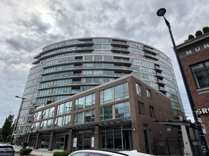 Photo 10 at 1404 - 445 W 2nd Avenue, False Creek, Vancouver West