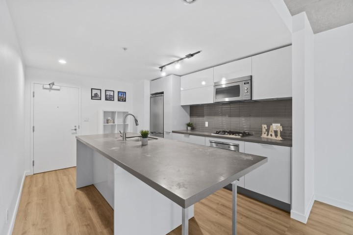 Photo 3 at 1707 - 108 W Cordova Street, Downtown VW, Vancouver West