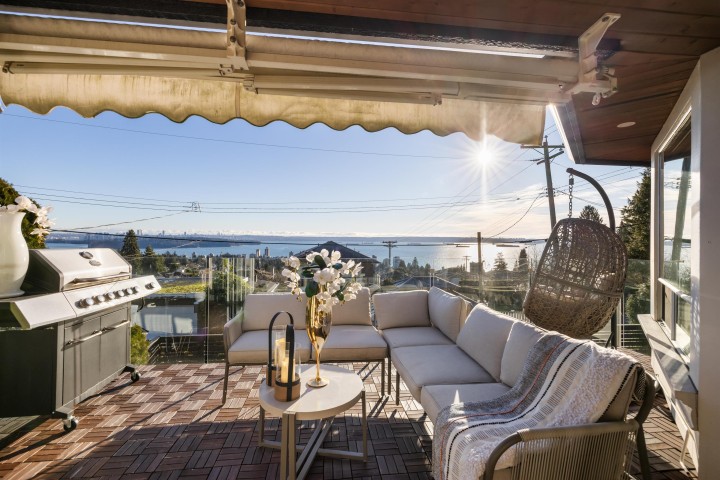 Photo 13 at 2198 Rosebery Avenue, Queens, West Vancouver