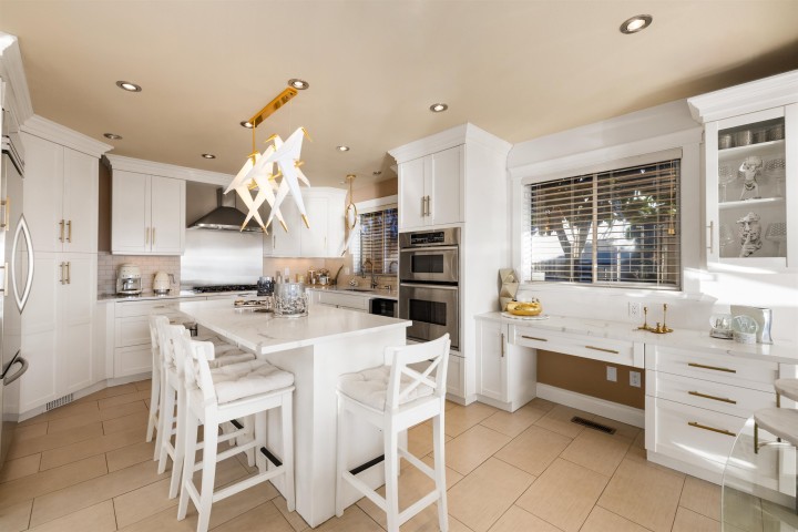 Photo 17 at 2198 Rosebery Avenue, Queens, West Vancouver