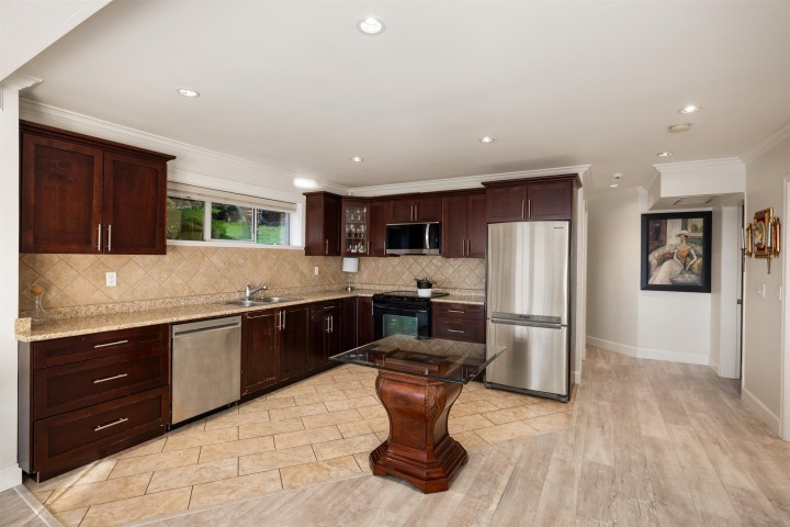 Photo 35 at 2198 Rosebery Avenue, Queens, West Vancouver