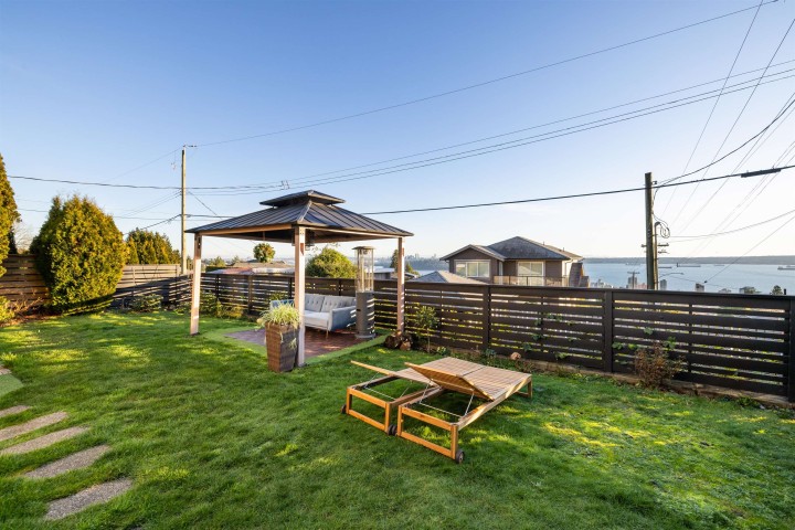 Photo 39 at 2198 Rosebery Avenue, Queens, West Vancouver