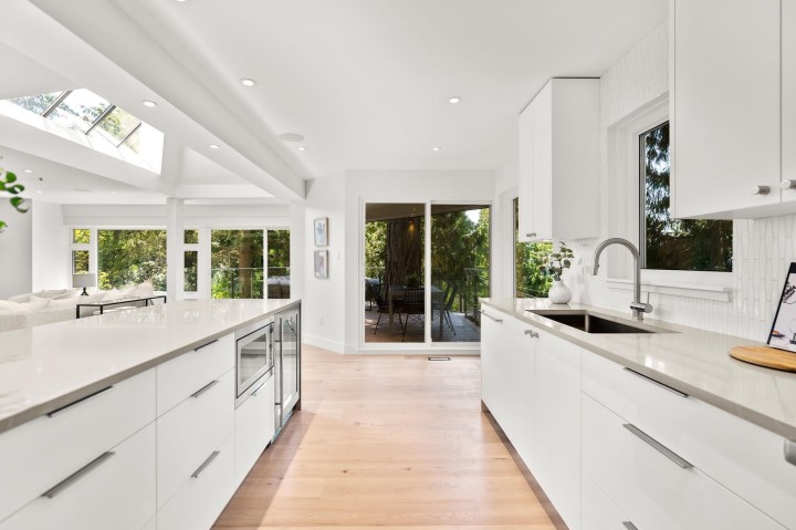 Photo 3 at 5061 Bear Lane, Caulfeild, West Vancouver