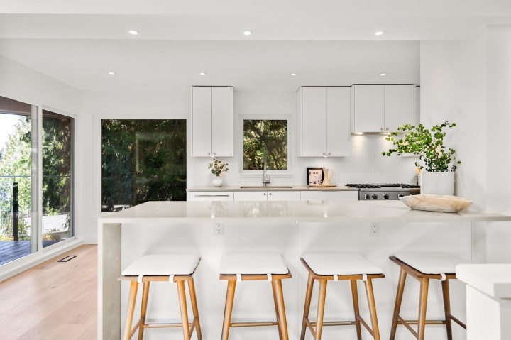 Photo 1 at 5061 Bear Lane, Caulfeild, West Vancouver