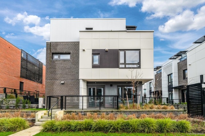 Photo 1 at 6322 Oak Street, Oakridge VW, Vancouver West