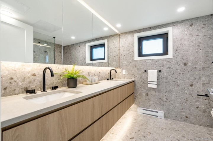 Photo 10 at 6322 Oak Street, Oakridge VW, Vancouver West