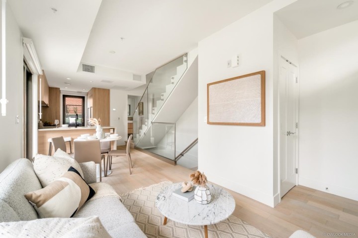 Photo 4 at 6322 Oak Street, Oakridge VW, Vancouver West